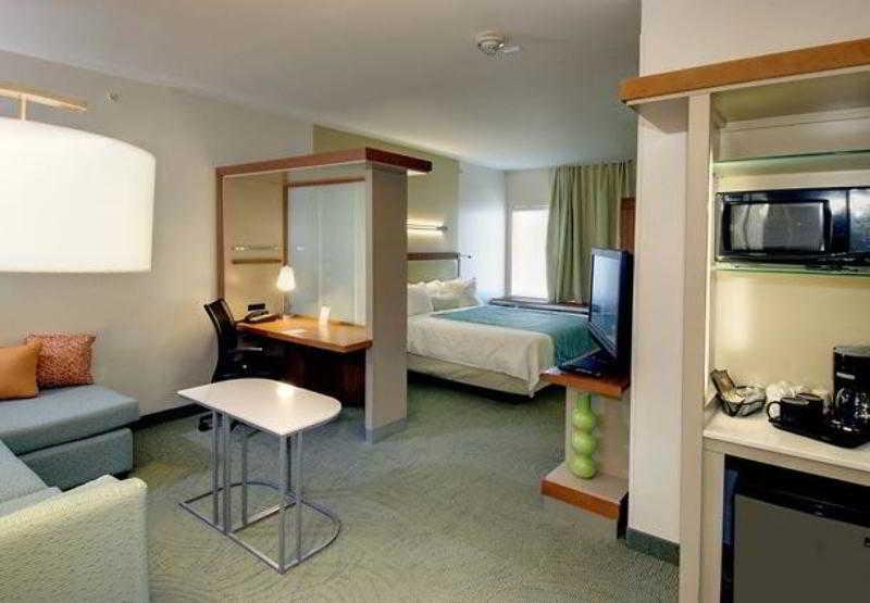 Springhill Suites By Marriott San Antonio Airport מראה חיצוני תמונה