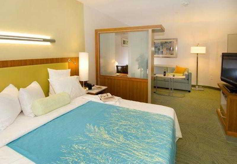 Springhill Suites By Marriott San Antonio Airport חדר תמונה