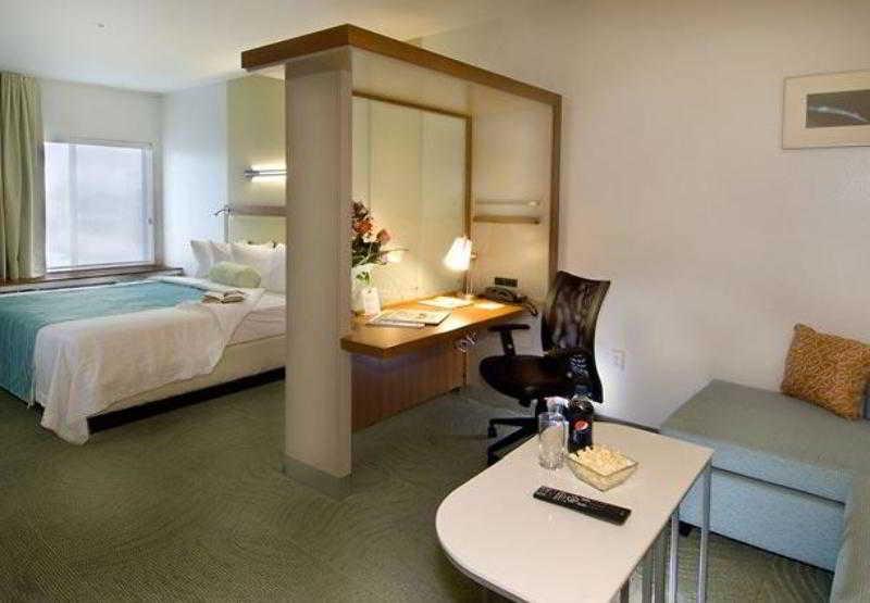 Springhill Suites By Marriott San Antonio Airport חדר תמונה